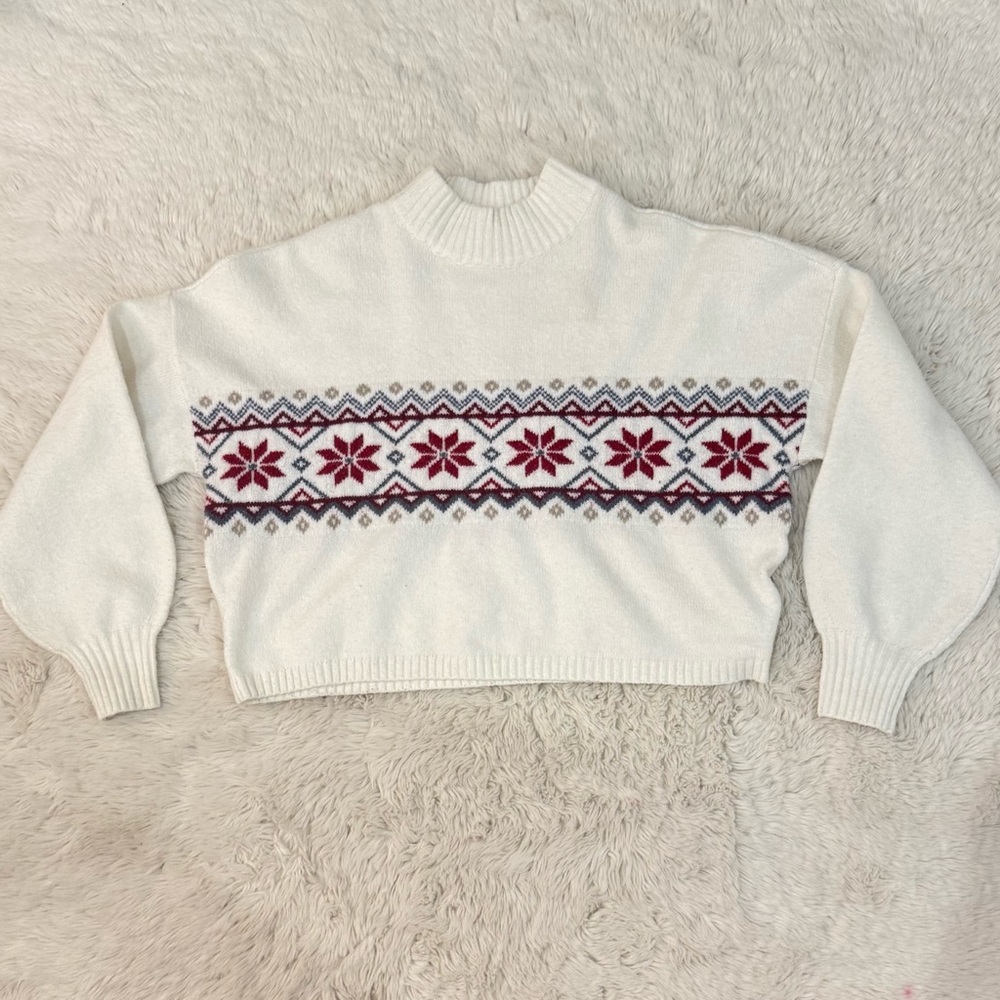 Crop Sweater Hollister Women's White Snowflake Design Size Small